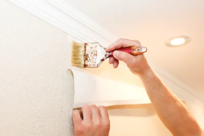 Pose de papier peint à Bosquentin — revêtements muraux et toiles de verre